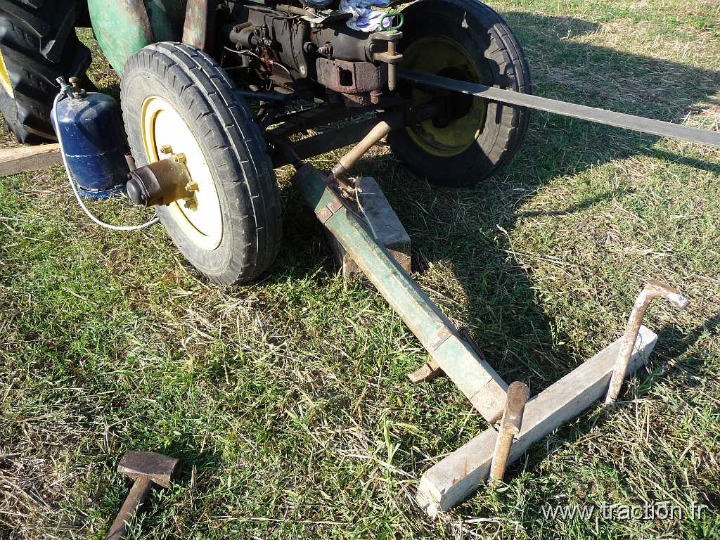 2015_Dessenheim_17.JPG - 23/08/2015 - 68600 DESSENHEIM - 7ème Fête du Tracteur d'époque - Le battage