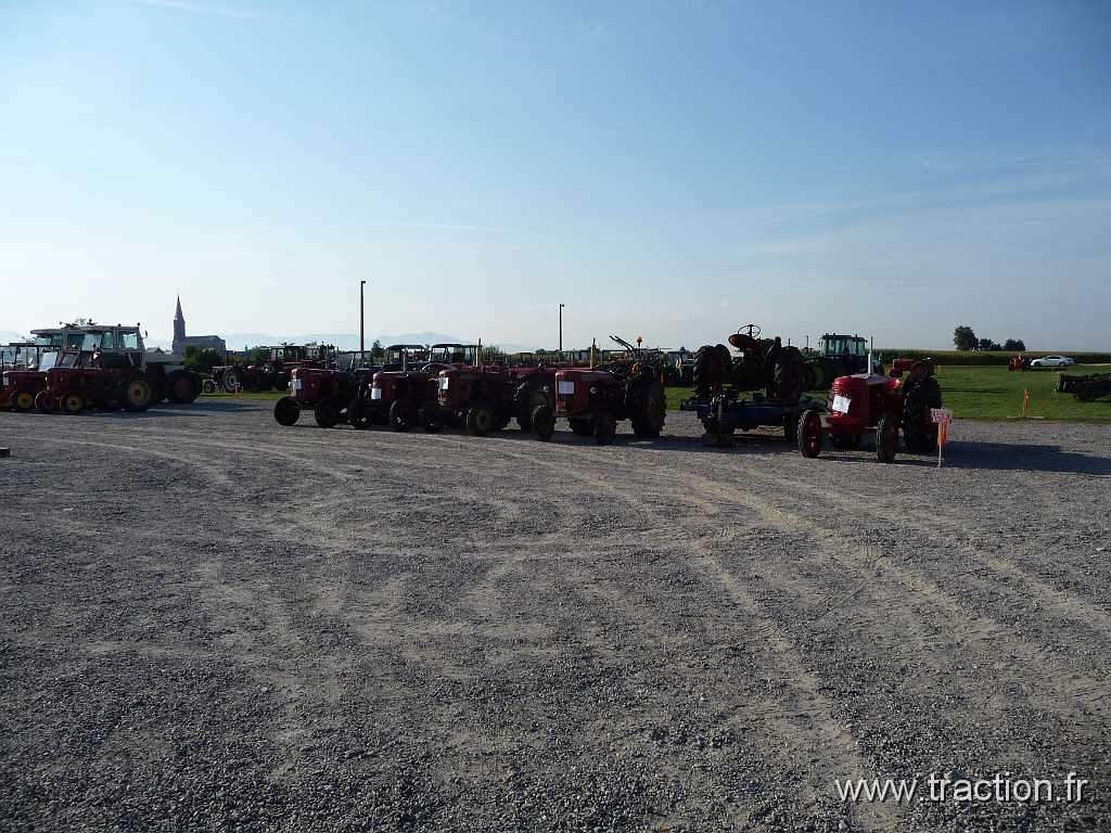 2015_Dessenheim_2.JPG - 23/08/2015 - 68600 DESSENHEIM - 7ème Fête du Tracteur d'époque