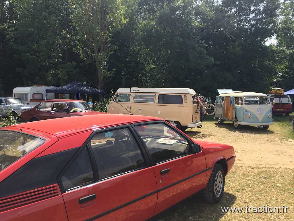 IMG_5933.JPG - Retro'meuse Auto à Madine, le 13 et 14 Juin 2015, Citroën BX et Combi Volkswagen