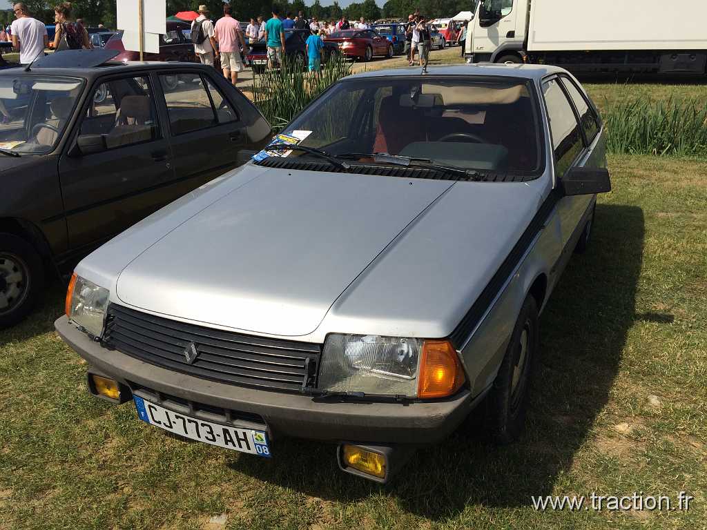 IMG_5986.JPG - Retro'meuse Auto à Madine, le 13 et 14 Juin 2015, Renault Fuego