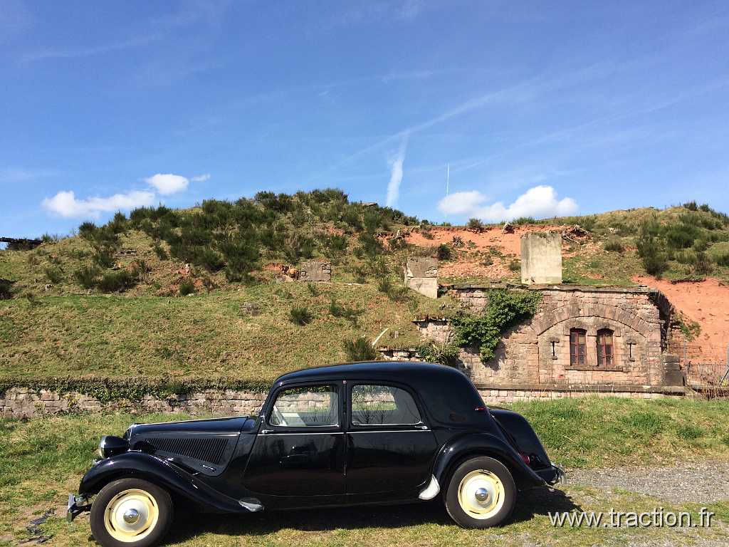 2015_Rodage-151.JPG - 6ème Rodage Printanier du CVAAM, Giromagny, le fort ou fort Dorsner, Traction 11B de 1954