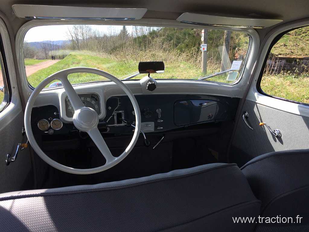 2015_Rodage-152.JPG - 6ème Rodage Printanier du CVAAM, Giromagny, le fort ou fort Dorsner, Traction 11B de 1954
